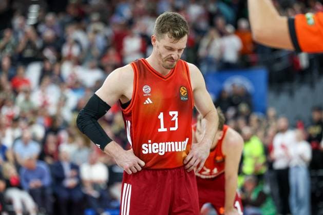 Andreas Obst FC Bayern Basketball, 13 is disappointed, GER, FC Bayern Basketball vs Zalgiris Kaunas, Basketball, Euroleague, Matchday 3, Season 2025 2026, 10 10 2025, GER, FC Bayern Basketball vs Zalgiris Kaunas, Basketball, Euroleague, Matchday 3, Season 2025 2026, 10 10 2025 Munich Copyright: xEibner-Pressefoto JennixMaulx EP_JML
