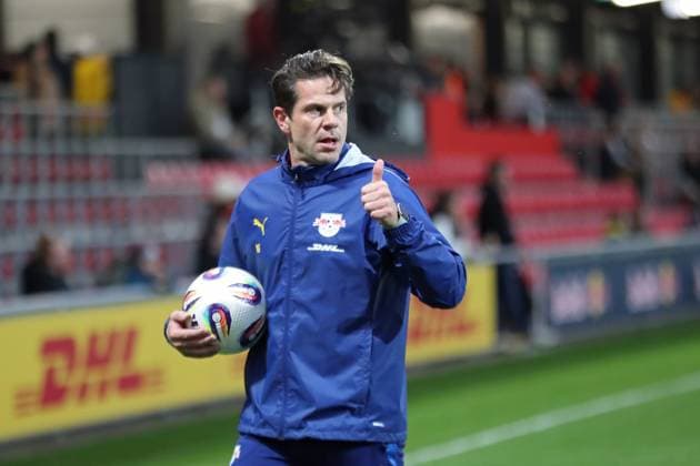 Google Pixel Frauen-Bundesliga, RB Leipzig - SGS Essen; 10.10.2025 Torwarttrainer Michael Gurski (RB Leipzig). Fußball, Google Pixel Frauen-Bundesliga, Saison 2025 2026, 6. Spieltag: RB Leipzig vs. SGS Essen am 10.10.2025, Trainingszentrum Cottaweg, Leipzig. DFB REGULATIONS PROHIBIT ANY USE OF PHOTOGRAPHS AS IMAGE SEQUENCES AND OR QUASI-VIDEO. Copyright: xBEAUTIFULxSPORTS JanxKaeferx