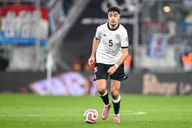 Aleksandar Pavlovic (Germany) controls the Ball during the FIFA World Cup, WM, Weltmeisterschaft, Fussball 2026 qualifier match between Germany and Luxembourg at PreZero-Arena on October 10, 2025 in Sinsheim, Germany. (Photo by Harry Langer DeFodi Images) Aleksandar Pavlovic Germany controls the Ball during the FIFA World Cup 2026 qualifier match between Germany and Luxembourg at PreZero Arena on October 10, 2025 in Sinsheim, Germany Photo by Harry Langer DeFodi Images