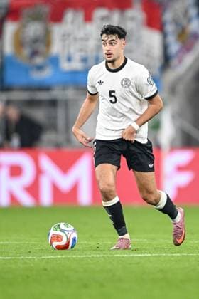 Aleksandar Pavlovic (Germany) controls the Ball during the FIFA World Cup, WM, Weltmeisterschaft, Fussball 2026 qualifier match between Germany and Luxembourg at PreZero-Arena on October 10, 2025 in Sinsheim, Germany. (Photo by Harry Langer DeFodi Images) Aleksandar Pavlovic Germany controls the Ball during the FIFA World Cup 2026 qualifier match between Germany and Luxembourg at PreZero Arena on October 10, 2025 in Sinsheim, Germany Photo by Harry Langer DeFodi Images