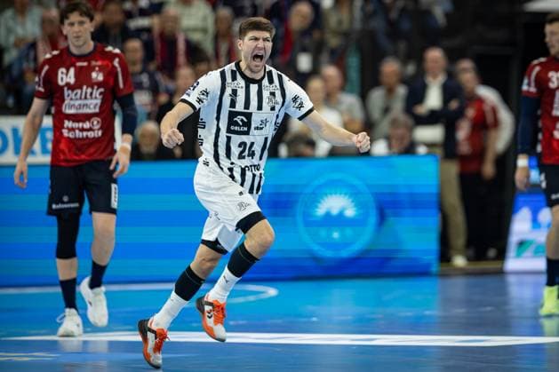 DAIKIN HBL: SG Flensburg-Handewitt vs THW Kiel; 11.10.25 Jubel Torjubel bei Lukas Zerbe (Nr.24, THW Kiel) DAIKIN HBL: SG Flensburg-Handewitt vs THW Kiel, GP JOULE Arena am 11.10.25 Copyright: xBEAUTIFULxSPORTS MarioxM.xKobergx