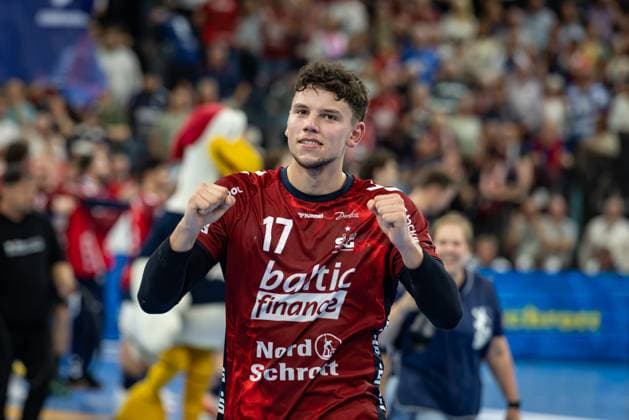 DAIKIN HBL: SG Flensburg-Handewitt vs THW Kiel; 11.10.25 Jubel nach Sieg Marko Grgic (Nr.17, SG Flensburg-Handewitt) DAIKIN HBL: SG Flensburg-Handewitt vs THW Kiel, GP JOULE Arena am 11.10.25 Copyright: xBEAUTIFULxSPORTS MarioxM.xKobergx