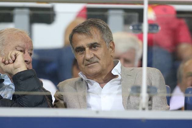 Kasimpasa v Trabzonspor: Turkish Super Lig ISTANBUL, TURKEY - AUGUST 18: Head coach of Turkish national team, Nationalteam Senol Gunes watches the Turkish Super Lig soccer match between Kasimpasa and Trabzonspor at Recep Tayyip Erdogan Stadium in Istanbul, Turkey on August 18, 2019. Istanbul Turkey. Editorial use only. Please get in touch for any other usage.  Copyright: x2025xAnadoluxArifxHüdaverdixYamanx