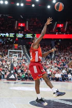 Kamar Baldwin FC Bayern Basketball, 44 with ball, GER, FC Bayern Basketball vs EA7 Emporio Armani Olympia Milan, Basketball, Euroleague, Matchday 4, Season 2025 2026, 14 10 2025, GER, FC Bayern Basketball vs EA7 Emporio Armani Olympia Milan, Basketball, Euroleague, Matchday 4, Season 2025 2026, 14 10 2025 Munich Copyright: xEibner-Pressefoto JennixMaulx EP_JML