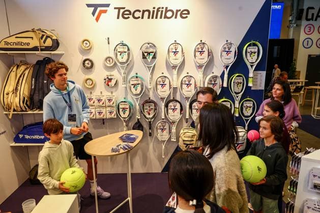 Belgian Alexander Blockx pictured during a signing sessing at the European Open ATP, Tennis Herren tennis tournament in Brussels, on Wednesday 15 October 2025. This year s edition of the tournament is taking place from 12 to 19 October 2025. DAVIDxPINTENS  x136880927x
