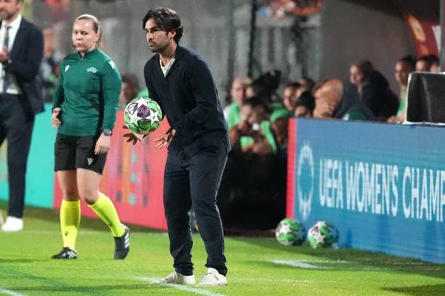 Pere Romeu, head coach of FC Barcelona, Barca during the UEFA Women s Champions League 2025 2026 league phase football match between AS Roma and FC Barcelona at Tre Fontane stadium in Rome (Italy), October 15, 2025. antoniettaxbaldassarre
