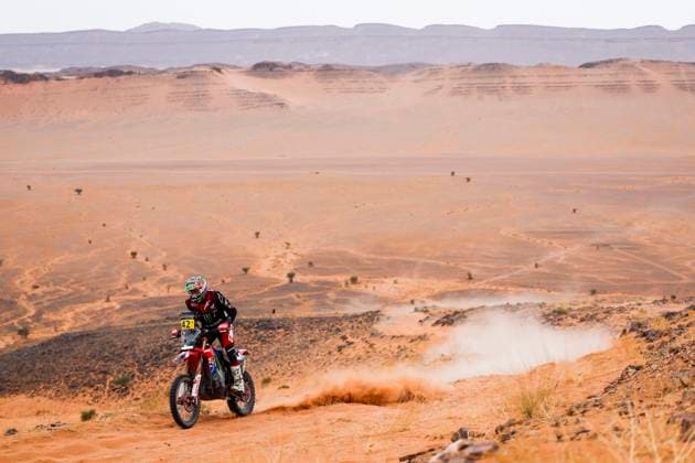 W2RC - RALLYE DU MAROC 2025 42 VAN BEVEREN Adrien (FRA), Monster Energy Honda HRC, Honda CRF 450, FIM W2RC, RallyGP, action during the Stage 4 of the Rallye du Maroc 2025, 5th round of the 2025 WR2C on October 16, 2025 around Erfoud, Morocco - ErfoudMorocco Copyright: xJULIENxDELFOSSEx