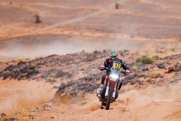 W2RC - RALLYE DU MAROC 2025 42 VAN BEVEREN Adrien (FRA), Monster Energy Honda HRC, Honda CRF 450, FIM W2RC, RallyGP, action during the Stage 4 of the Rallye du Maroc 2025, 5th round of the 2025 WR2C on October 16, 2025 around Erfoud, Morocco - ErfoudMorocco Copyright: xJULIENxDELFOSSEx