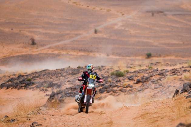 W2RC - RALLYE DU MAROC 2025 42 VAN BEVEREN Adrien (FRA), Monster Energy Honda HRC, Honda CRF 450, FIM W2RC, RallyGP, action during the Stage 4 of the Rallye du Maroc 2025, 5th round of the 2025 WR2C on October 16, 2025 around Erfoud, Morocco - ErfoudMorocco Copyright: xJULIENxDELFOSSEx