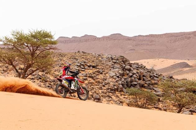 W2RC - RALLYE DU MAROC 2025 68 SCHAREINA Tosha (ESP), Monster Energy Honda HRC, Honda CRF 450, FIM W2RC, RallyGP, action, during the Stage 4 of the Rallye du Maroc 2025, 5th round of the 2025 WR2C on October 16, 2025 around Erfoud, Morocco - ErfoudMorocco Copyright: xFREDERICxLExFLOCxHx