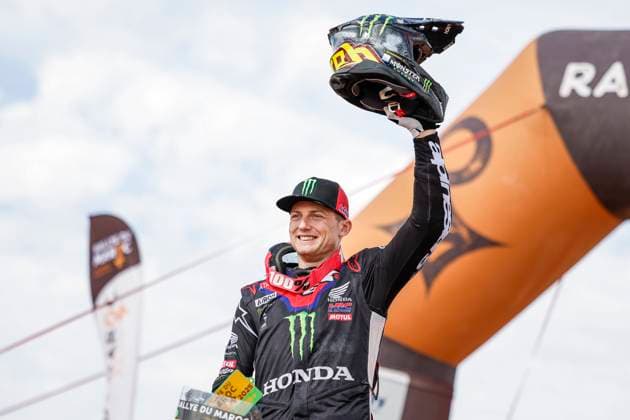 W2RC - RALLYE DU MAROC 2025 SCHAREINA Tosha (ESP), Monster Energy Honda HRC, Honda CRF 450, FIM W2RC, RallyGP, portrait during the Stage 5 of the Rallye du Maroc 2025, 5th round of the 2025 WR2C on October 17, 2025 around Erfoud, Morocco - ErfoudMorocco  Copyright: xJULIENxDELFOSSEx