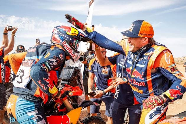 W2RC - RALLYE DU MAROC 2025 SANDERS Daniel (AUS), Red Bull KTM Factory Racing, KTM 450 Rally Factory, FIM W2RC, RallyGP, portrait, CANET Edgar (ESP), Red Bull KTM Factory Racing, KTM 450 Rally Factory, FIM W2RC, Rally2 Junior, portrait, during the Stage 5 of the Rallye du Maroc 2025, 5th round of the 2025 WR2C on October 17, 2025 around Erfoud, Morocco - ErfoudMorocco Copyright: xFREDERICxLExFLOCxHx