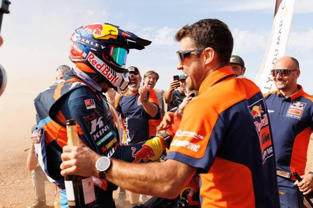 W2RC - RALLYE DU MAROC 2025 SANDERS Daniel (AUS), Red Bull KTM Factory Racing, KTM 450 Rally Factory, FIM W2RC, RallyGP, portrait, CANET Edgar (ESP), Red Bull KTM Factory Racing, KTM 450 Rally Factory, FIM W2RC, Rally2 Junior, portrait, during the Stage 5 of the Rallye du Maroc 2025, 5th round of the 2025 WR2C on October 17, 2025 around Erfoud, Morocco - ErfoudMorocco Copyright: xFREDERICxLExFLOCxHx