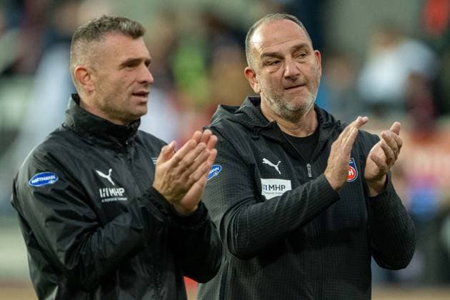 Dieter Jarosch FC Heidenheim, Co Coach , Frank Schmidt FC Heidenheim, Head Coach , GER, 1 FC Heidenheim vs Werder Bremen, Football, Bundesliga, Matchday 7, Season 2025 2026, 18 10 2025, DFL DFB REGULATIONS PROHIBIT ANY USE OF PHOTOGRAPHS AS IMAGE SEQUENCES AND OR QUASI VIDEO, GER, 1 FC Heidenheim vs Werder Bremen, Football, Bundesliga, Matchday 7, Season 2025 2026, 18 10 2025 Heidenheim Copyright: xEibner-Pressefotox EP_EER