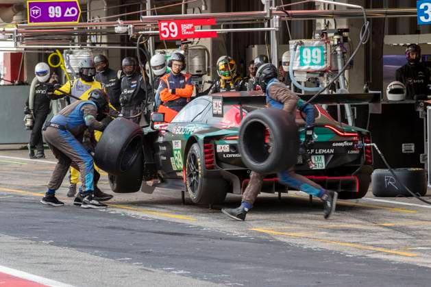 AUTOMOBILE : 4 Heures de Portimao - European Le Mans Series - 18 10 2025 59 Racing Spirit Of Leman (FRA) Aston Martin Vantage AMR (LMGT3) driven by ClÃ ment Mateu (FRA) Erwan Bastard (FRA) Valentin Hasse Clot (FRA), during the 2025 4 Hours of Portimao, the 6th round of the European Le Mans Series Championship from October 15 to 18, 2025, at the Algarve International Circuit in Portugal. PORTIMAOPortugal  Copyright: xMPSxAGENCYx