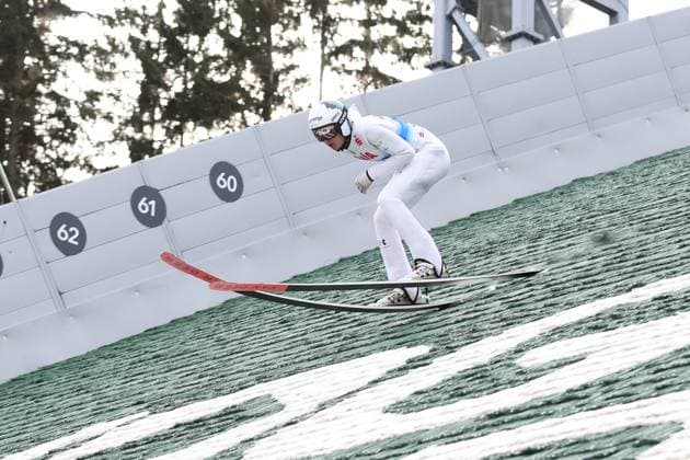 19 10 2025, Ski jumping, men, FIS Continental Cup, summer season 2025, individual competition Maksim Bartolj SLO escapes a fall Klingenthal Vogtland Arena Saxony Germany