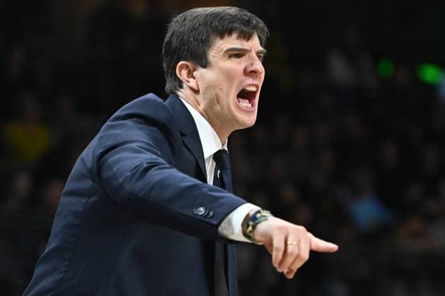 Pedro Calles ALBA Berlin, Head Coach GER, Alba Berlin vs Ratiopharm Ulm, Basketball, BBL Cup, 2025 2026 season, Round of 16, 19 10 2025 GER, Alba Berlin vs Ratiopharm Ulm, Basketball, BBL Cup, 2025 2026 season, Round of 16, 19 10 2025 Berlin Copyright: xEibner-Pressefoto RyanxSleimanx EP_RSN
