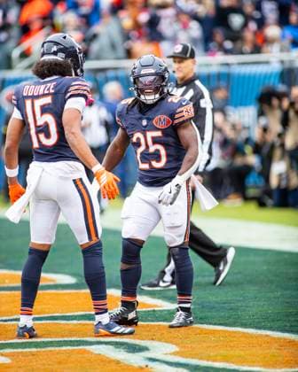 October 19, 2025: Chicago Bears Kyle Monangai (25) celebrates during the game against the New Orleans Saints in Chicago, IL. CSM Chicago United States of America - ZUMAc04_ 20251019_zma_c04_099 Copyright: xMikexWulfx