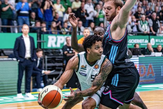 Eli Brooks VET CONCEPT Gladiators Trier, 55 prevails VET CONCEPT Gladiators Trier vs Telekom Baskets Bonn, Basketball, easy Credit BBL Pokal, Matchday 2, Round of 16, 2025 2026, 17 10 2025 VET CONCEPT Gladiators Trier vs Telekom Baskets Bonn, Basketball, easy Credit BBL Pokal, Matchday 2, Round of 16, 2025 2026, 17 10 2025 Trier Copyright: xEibner-Pressefoto GerhardxWingenx EP_GWR