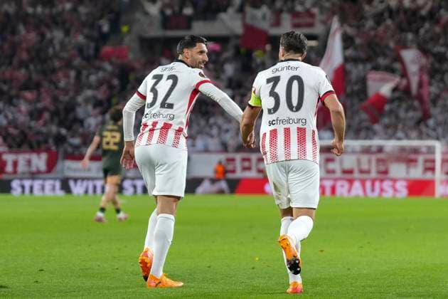 Vincenzo Grifo SC Freiburg, 32 and Christian Günter Christian Guenter SC Freiburg, 30 goal celebration, emotions, goal shot, goal, goal, goal, Germany, football, UEFA Europa League, matchday 3, league phase, 2025 2026, SC Freiburg vs FC Utrecht, 23 10 2025, Europa Park Stadion, Freiburg, Germany Freiburg Europa Park Stadion Baden Württemberg Germany Copyright: xArnexAmbergx