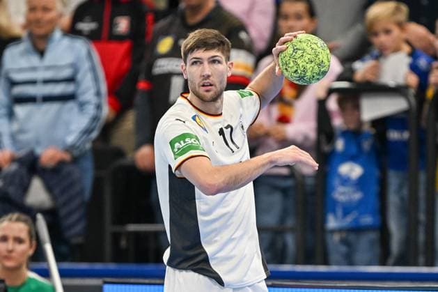 DHB 25 26 Germany Iceland on 02 11 2025 in the SAP Garden in Munich Lukas Zerbe Germany on the ball MT