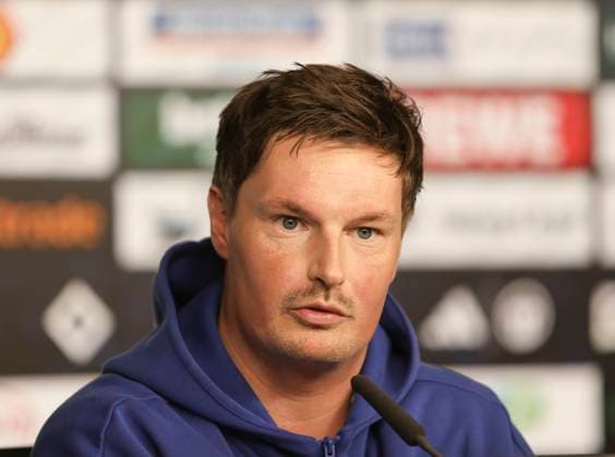 Photo Coach Merlin Polzin HSV Soccer 1 League , on Fri 31 10 25 Press conference at Hamburger SV