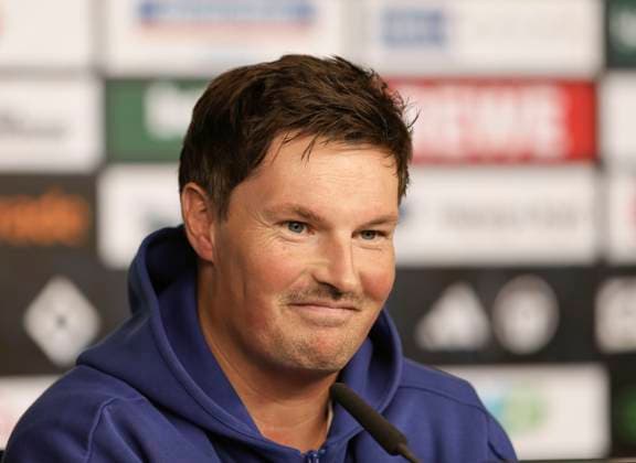 Photo Coach Merlin Polzin HSV Soccer 1 League , on Fri 31 10 25 Press conference at Hamburger SV