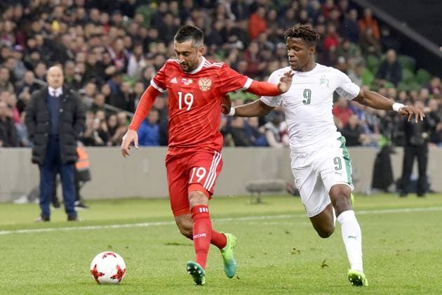 International Friendly, Länderspiel, Nationalmannschaft Russia - Cote d Ivoire KRASNODAR, RUSSIA - MARCH 24: Alexander Samedov (L) of Russia in action against Wilfried Zaha (R) of Cote d Ivoire s during the friendly football match at Krasnodar Stadium, in Krasnodar, Russia, on March 24,2017. Krasnodar Rusya. Editorial use only. Please get in touch for any other usage. Copyright: x2025xAnadoluxElenaxSineokx