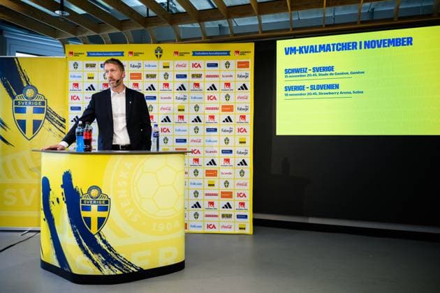 251105 Head coach Graham Potter of the Swedish men s national football team during a press conference on November 5, 2025 in Stockholm Photo Jesper Zerman BILDBYRAN kod JZ JZ0636 fotboll football soccer fotball vm kval kval fifa world cup qualifier qualifier presskonferens press conference sverige sweden sverige a bbeng  Copyright: JESPERxZERMAN BB251105JZ002