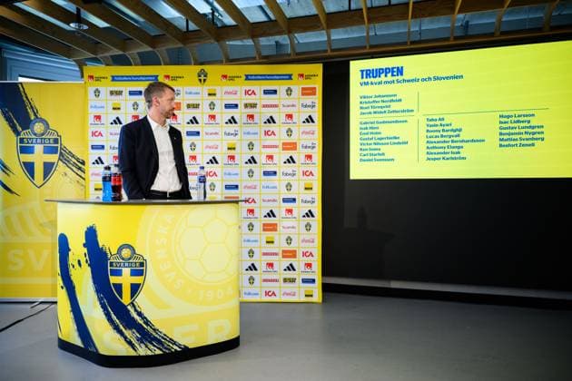 251105 Head coach Graham Potter of the Swedish men s national football team during a press conference on November 5, 2025 in Stockholm Photo Jesper Zerman BILDBYRAN kod JZ JZ0636 fotboll football soccer fotball vm kval kval fifa world cup qualifier qualifier presskonferens press conference sverige sweden sverige a bbeng  Copyright: JESPERxZERMAN BB251105JZ005