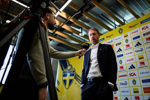 251105 Head coach Graham Potter of the Swedish men s national football team during a press conference on November 5, 2025 in Stockholm Photo Jesper Zerman BILDBYRAN kod JZ JZ0636 fotboll football soccer fotball vm kval kval fifa world cup qualifier qualifier presskonferens press conference sverige sweden sverige a bbeng  Copyright: JESPERxZERMAN BB251105JZ018