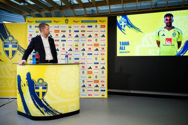 251105 Head coach Graham Potter of the Swedish men s national football team during a press conference on November 5, 2025 in Stockholm Photo Jesper Zerman BILDBYRAN kod JZ JZ0636 fotboll football soccer fotball vm kval kval fifa world cup qualifier qualifier presskonferens press conference sverige sweden sverige a bbeng  Copyright: JESPERxZERMAN BB251105JZ019