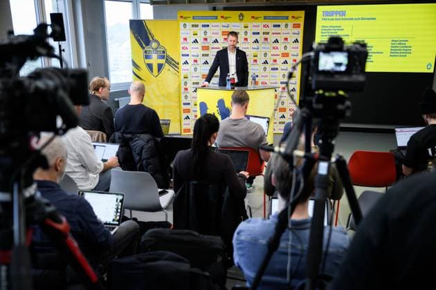 251105 Head coach Graham Potter of the Swedish men s national football team during a press conference on November 5, 2025 in Stockholm Photo Jesper Zerman BILDBYRAN kod JZ JZ0636 fotboll football soccer fotball vm kval kval fifa world cup qualifier qualifier presskonferens press conference sverige sweden sverige a bbeng  Copyright: JESPERxZERMAN BB251105JZ021