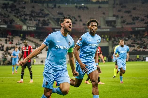 Football, UEFA Europa League 2025 26, Matchday 4 OGC Nice vs SC Freiburg Allianz Riviera Nice, France Goal and celebration to 1-2 by Vincenzo Grifo SC Freiburg, 32 from the penalty spot Joy, emotion, jubilation Copyright: xJOERANxSTEINSIEKx
