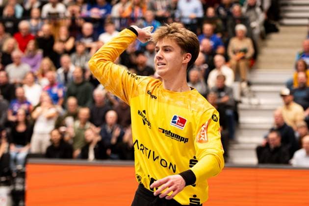Magnus Bierfreund, HBW Balingen Weilstetten, 16, Goalkeeper is happy HBW Balingen Weilstetten vs THW Kiel, Handball, DHB Cup, Round of 16, Season 2025 2026, 05 11 2025 Eibner Pressefoto Andreas Ulmer HBW Balingen Weilstetten vs THW Kiel, Handball, DHB Cup, Round of 16, Season 2025 2026, 05 11 2025 Balingen Copyright: xEibner-Pressefoto AndreasxUlmerx EP_AUR