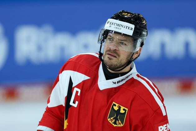 Germany Cup 2025 Germany Slovakia on 09 11 2025 in the VR Bank Landshut Arena in Landshut Moritz Müller Germany xMSx