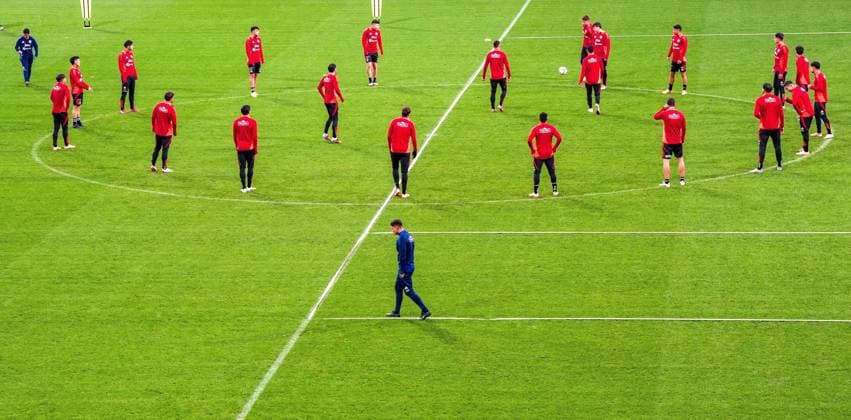 Futbol, Entrenamiento de la seleccion chilena en Sochi. La seleccion chilena entrena el estadio Fisht de Sochi, Rusia. SIPA PHOTOSPORT 14 11 2025 Football, Chile training session at Sochi stadium. Chile national team, Nationalteam train at the Fisht stadium in Sochi, Russia. SIPA PHOTOSPORT 14 11 2025 Russia Soccer Friendly Chile TrainingEntrenamiento seleccion chilena en Sochi 2025  943ae40807d231aa