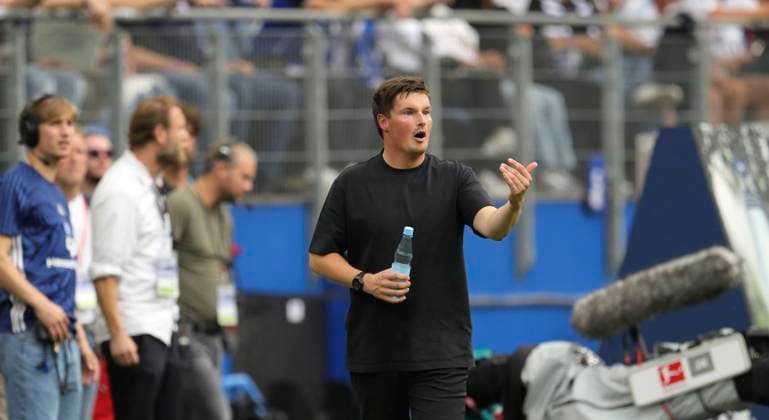 Photo Coach Merlin Polzin HSV Soccer 1 Bundesliga , Matchday 4 on Sat 20 09 2025 Hamburger SV 1 FC Heidenheim