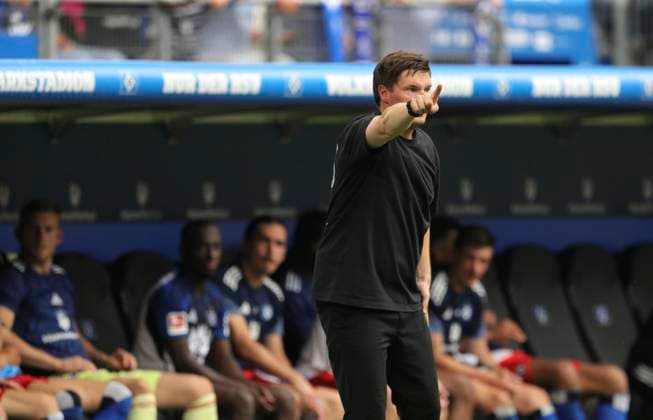 Photo Coach Merlin Polzin HSV Soccer 1 Bundesliga , Matchday 4 on Sat 20 09 2025 Hamburger SV 1 FC Heidenheim