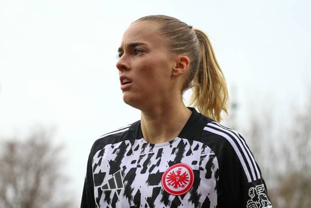 16 11 2025, xgrfx, Fußball DFB Pokal Frauen Achtelfinale , TSG Hoffenheim Eintracht Frankfurt v l Laura Freigang Eintracht Frankfurt DFL DFB REGULATIONS PROHIBIT ANY USE OF PHOTOGRAPHS as IMAGE SEQUENCES and or QUASI VIDEO Dietmar Hopp Stadion