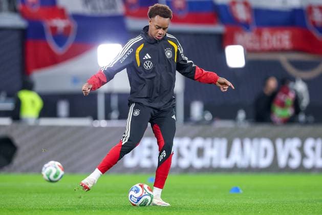 17 11 2025, Football, International match, World Cup Qualification Europe, Germany Slovakia, Red Bull Arena Leipzig , Matchday 10, Season 2025 2026 Forzan Assan Ouedraogo GER 09 during warm-up training before the match Regulations prohibit any use of photographs as image sequences and or quasi video Sachsen Deutschland