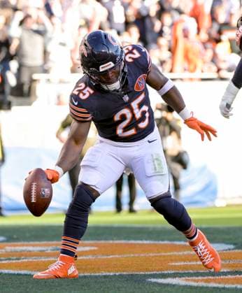 Chicago Bears running back Kyle Monangai (25) celebrates his fourth quarter touchdown against the Pittsburgh Steelers at Soldier Field in Chicago on Sunday, November 23, 2025. The Bears defeated the Steelers 31-28. CHI20251123121 MARKxBLACK