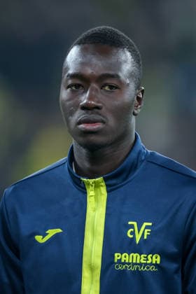 25 11 2025, Football, UEFA Champions League, Borussia Dortmund FC Villarreal, BVB Stadion, 5 Matchday, Season 2025 2026 Pape Gueye FC Villarreal 18 Regulations prohibit any use of photographs as image sequences and or quasi video Nordrhein Westfalen Germany