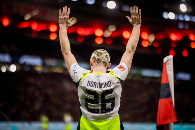 Leverkusen, Germany 29th Nov 2025 Julian Ryerson BVB Bayer Leverkusen Borussia Dortmund 29 11 2025