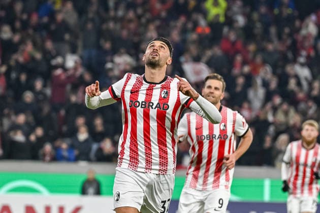 Celebration for goal to 1 0 by Vincenzo Grifo SC Freiburg, 32 GER, SC Freiburg SV Darmstadt 98, Football, DFB Pokal, Round of 16, Season 2025 2026, 03 12 2025 DFB REGULATIONS PROHIBIT ANY USE OF PHOTOGRAPHS AS IMAGE SEQUENCES AND OR QUASI VIDEO GER, SC Freiburg SV Darmstadt 98, Football, DFB Pokal, Round of 16, Season 2025 2026, 03 12 2025 Freiburg Copyright: xEibner-Pressefoto ThomasxHessx EP_THS