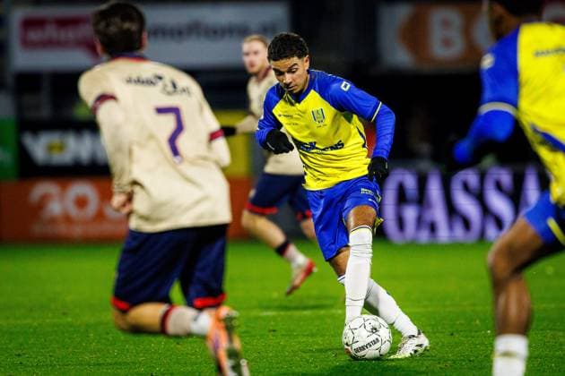 WAALWIJK , 05-12-2025 , Mandemakers Stadion , Season 2025 2026 , Dutch Keuken Kampioen Divisie football , match between RKC Waalwijk and VVV Venlo , picture shows RKC player DaniÃ«l van Kaam RKC - VVV  x32360519x Copyright: