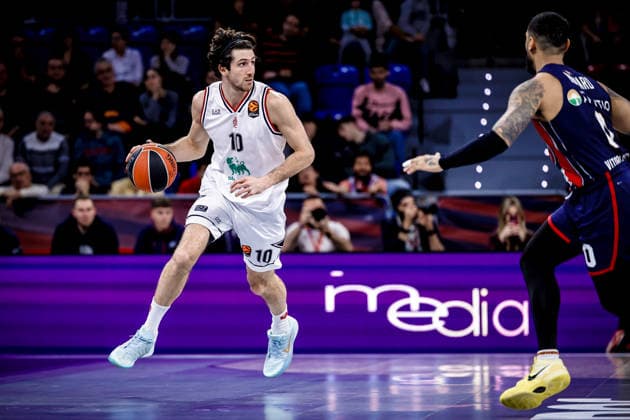 Leandro Bolmaro Kosner Baskonia Vitoria-Gasteiz - EA7 Emporio Armani Olimpia Milano Euroleague 2025-26 Round 14 Vitoria-Gasteiz, 04 12 2025 Foto MarcoBrondi CIAMILLO-CASTORIA Vitoria-Gasteiz Fernando Buesa Arena Paesi Baschi Spagna Copyright: xMarcoxBrondix