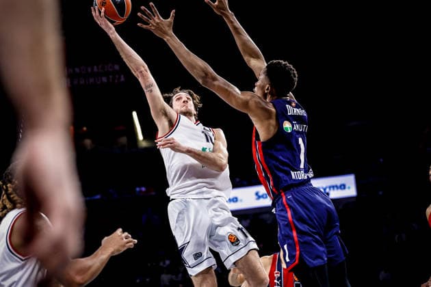 Leandro Bolmaro Kosner Baskonia Vitoria-Gasteiz - EA7 Emporio Armani Olimpia Milano Euroleague 2025-26 Round 14 Vitoria-Gasteiz, 04 12 2025 Foto MarcoBrondi CIAMILLO-CASTORIA Vitoria-Gasteiz Fernando Buesa Arena Paesi Baschi Spagna Copyright: xMarcoxBrondix