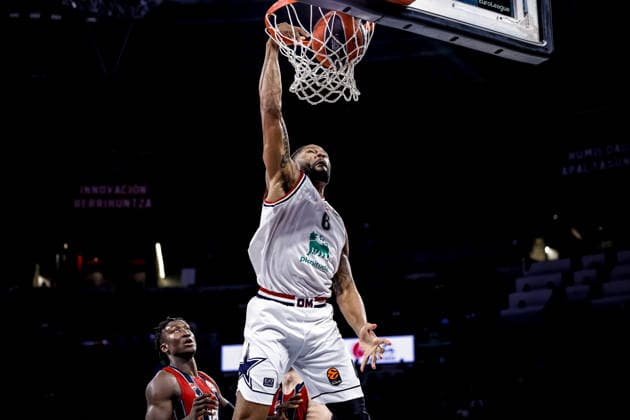 Devin Booker Kosner Baskonia Vitoria-Gasteiz - EA7 Emporio Armani Olimpia Milano Euroleague 2025-26 Round 14 Vitoria-Gasteiz, 04 12 2025 Foto MarcoBrondi CIAMILLO-CASTORIA Vitoria-Gasteiz Fernando Buesa Arena Paesi Baschi Spagna Copyright: xMarcoxBrondix