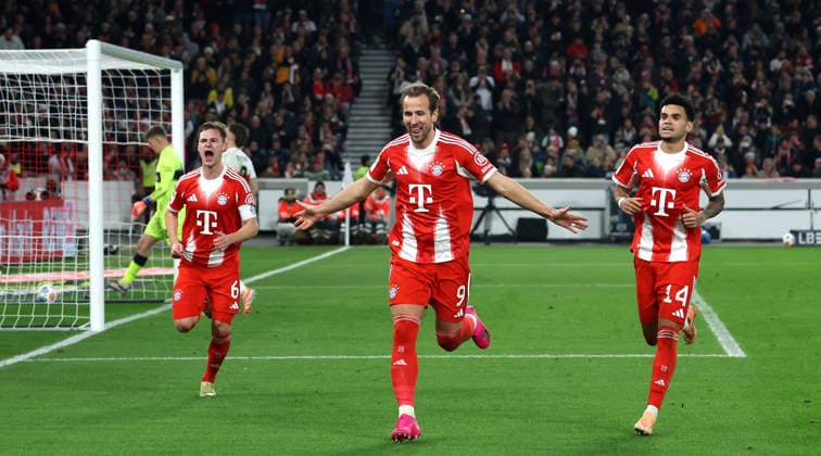 Stuttgart , Bundesliga soccer VfB Stuttgart vs FC Bayern Munich, from left Joshua Kimmich, scorer Harry Kane and Luis Diaz Bayern celebrate Kanes goal to 0 4 According to the regulations of the DFL German Football League, it is prohibited to use or have used photographs taken in the stadium and or of the match in the form of sequential images and or video-like photo series